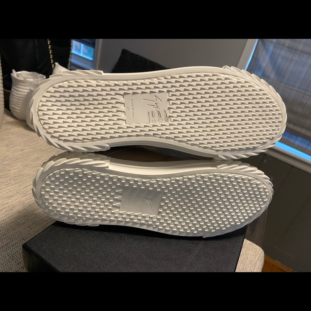 NEW Giuseppe Zanotti Blabber Leather Sneaker - Picture 7 of 13